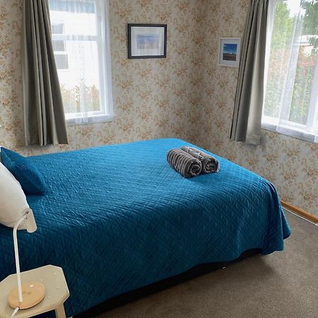 אומראמה Cosy 1960'S Kiwi Holiday House מראה חיצוני תמונה