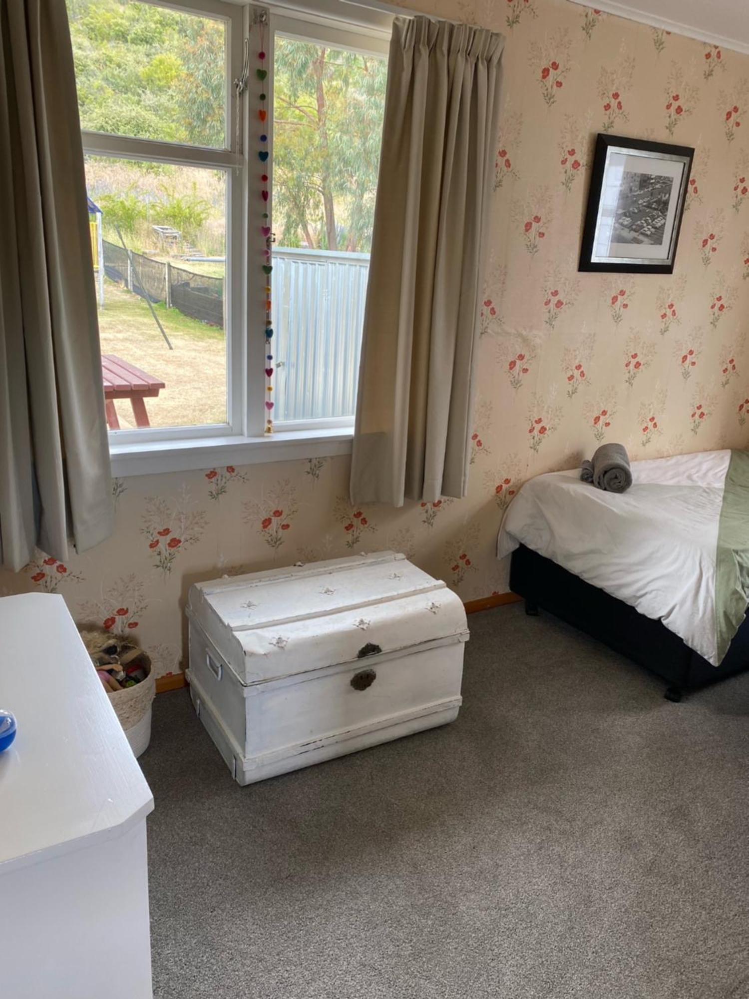 אומראמה Cosy 1960'S Kiwi Holiday House מראה חיצוני תמונה